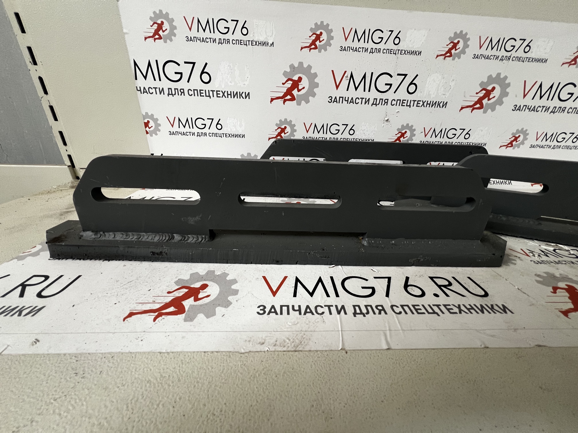 Защитная лыжа Wirtgen 2106074 (Задняя)